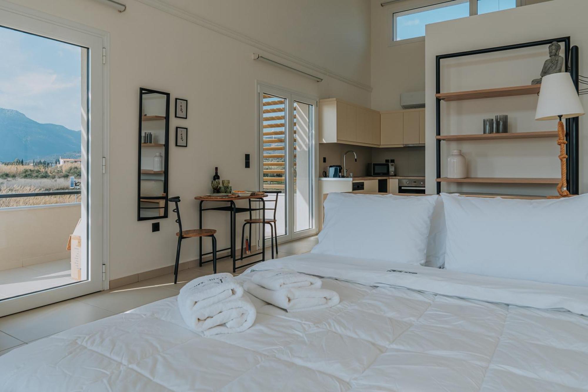Ponte Suites Andírrion Εξωτερικό φωτογραφία