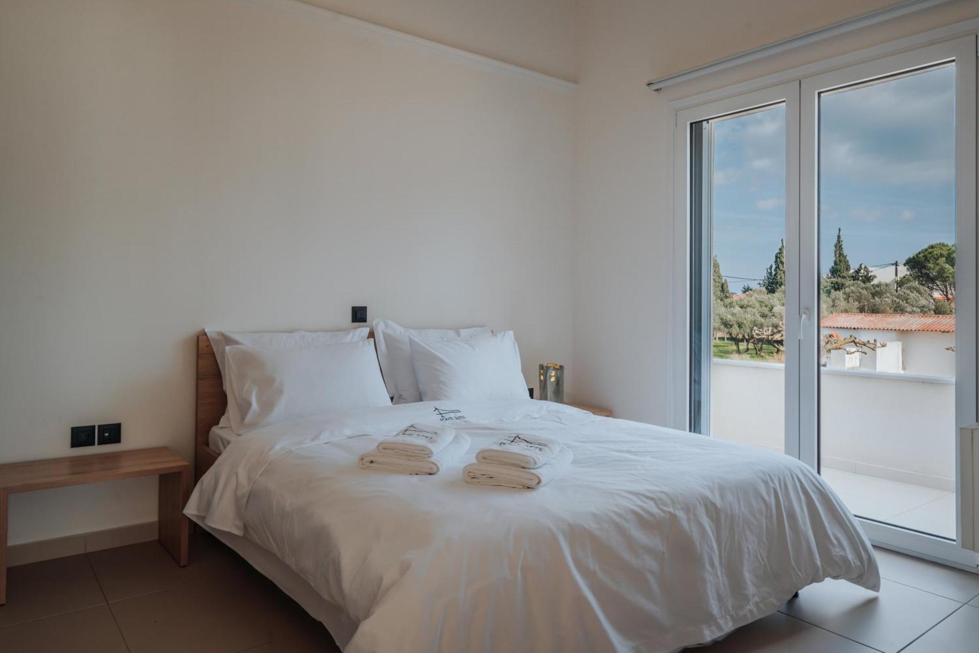 Ponte Suites Andírrion Εξωτερικό φωτογραφία