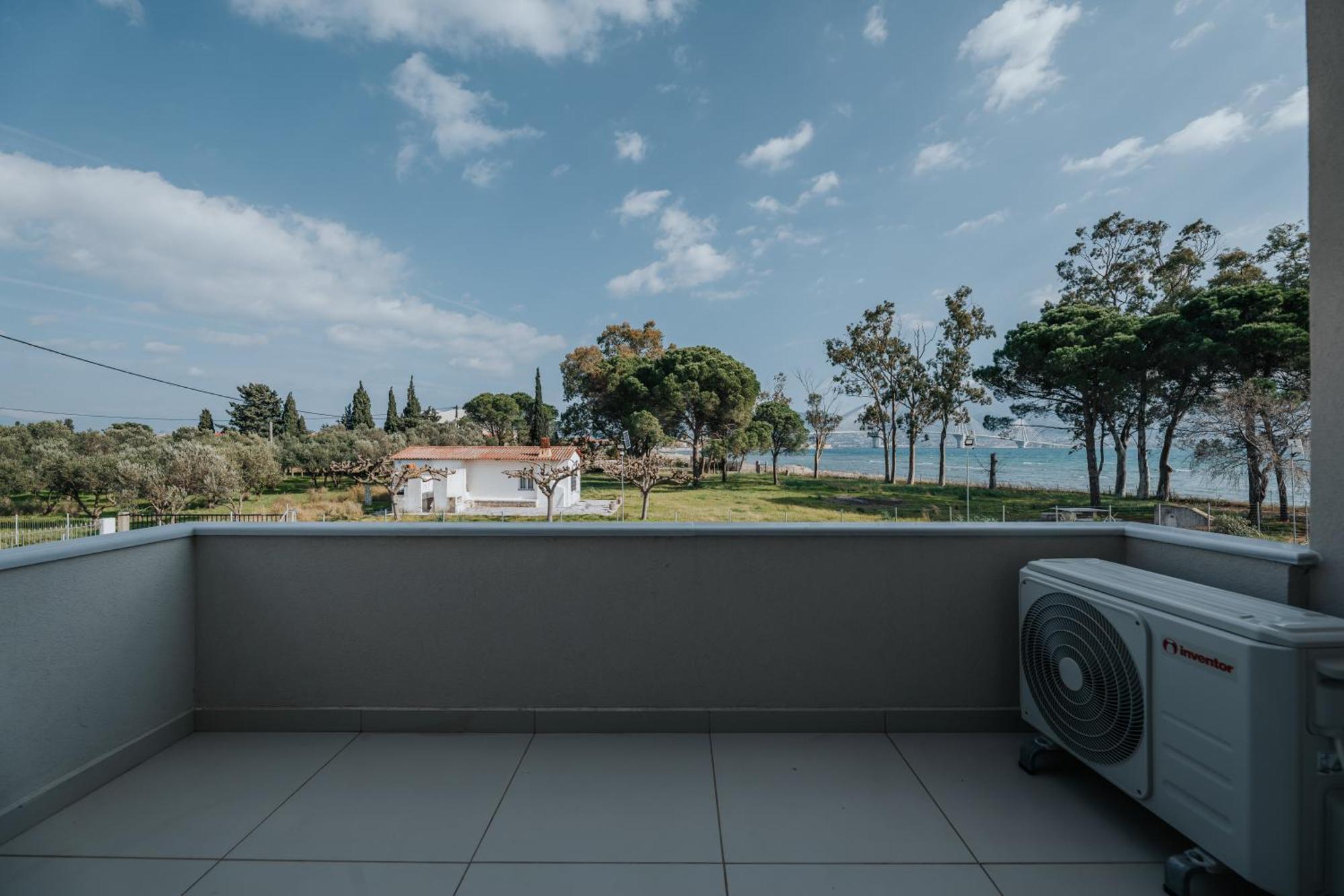 Ponte Suites Andírrion Εξωτερικό φωτογραφία