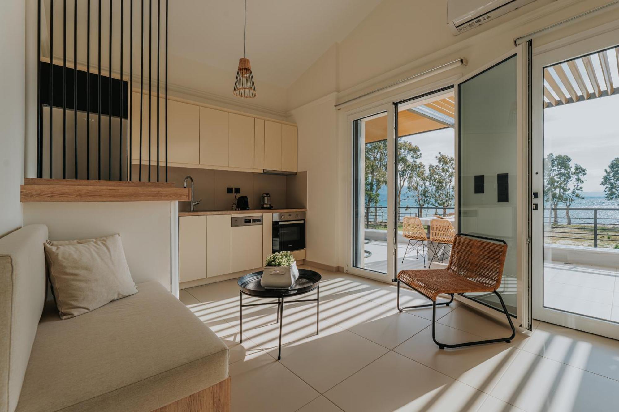 Ponte Suites Andírrion Εξωτερικό φωτογραφία