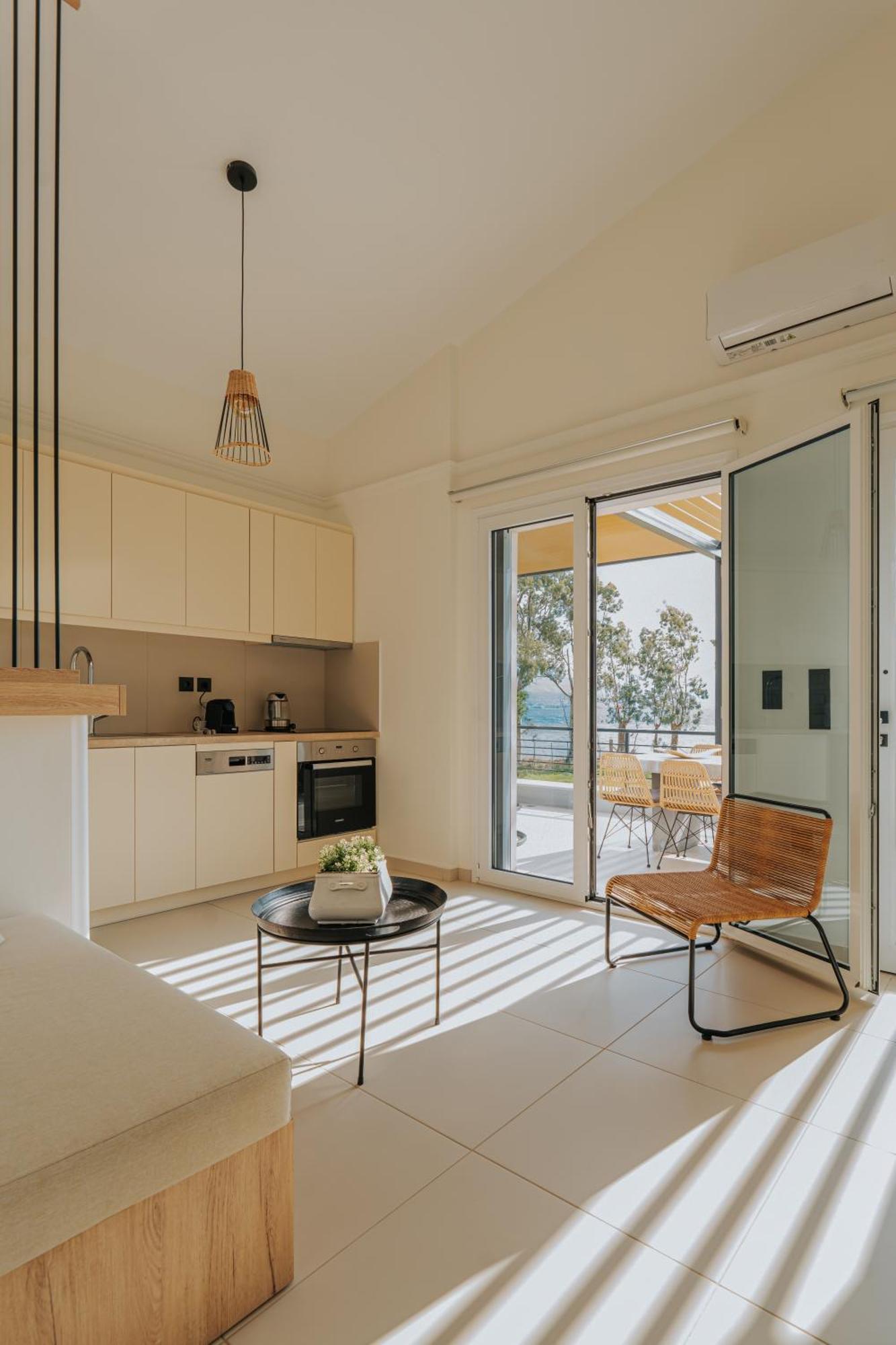 Ponte Suites Andírrion Εξωτερικό φωτογραφία